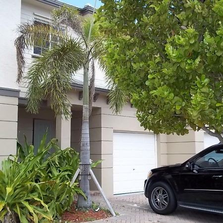 Villa Lucy West Palm Beach Exterior photo