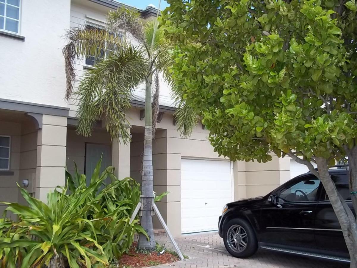 Villa Lucy West Palm Beach Exterior photo